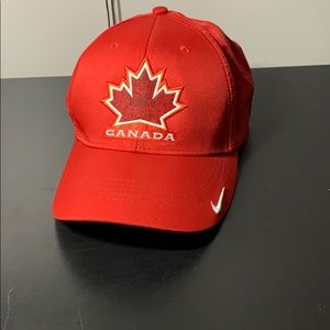 Nike team Canada hat